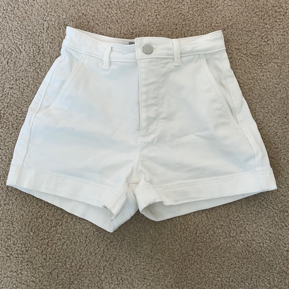 Everlane shorts